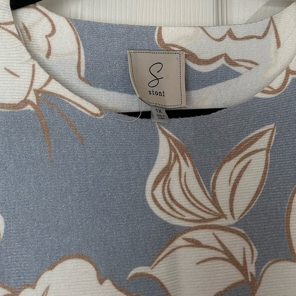 Sioni Sweater - Picture 3 of 15